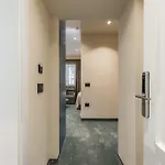 Piazza Luxury *