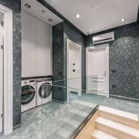 Piazza Luxury Apartment Tirana