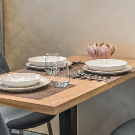 Piazza Luxury