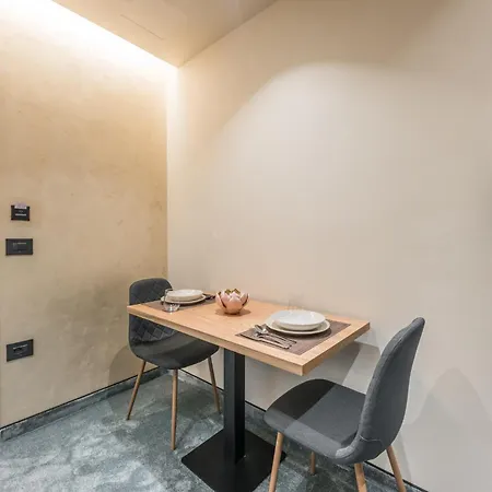 Piazza Luxury * טיראנה