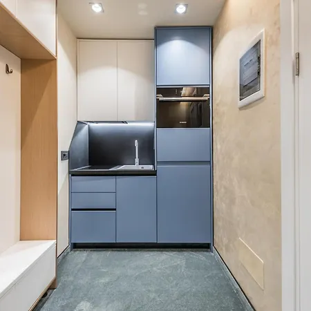 Piazza Luxury Apartment *