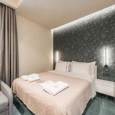 Piazza Luxury Tirana
