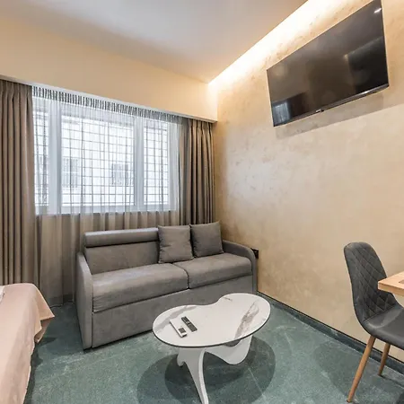 Piazza Luxury Tirana