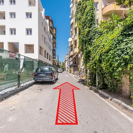 Piazza Luxury Apartment Tirana