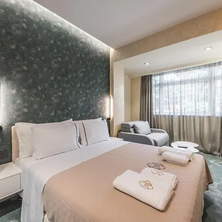 Piazza Luxury Apartment Tirana