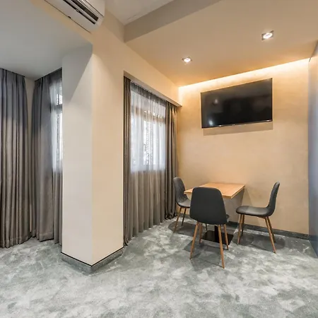 Piazza Luxury Apartment