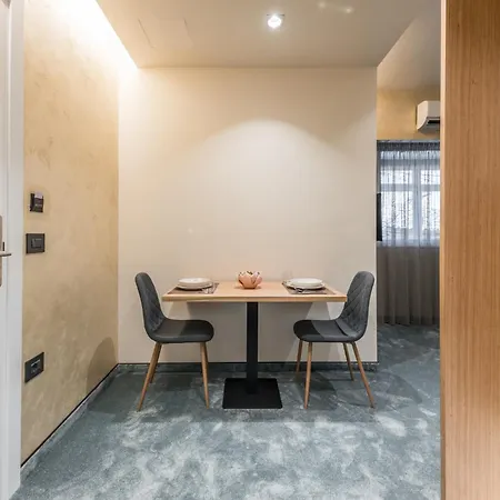 Piazza Luxury Apartment