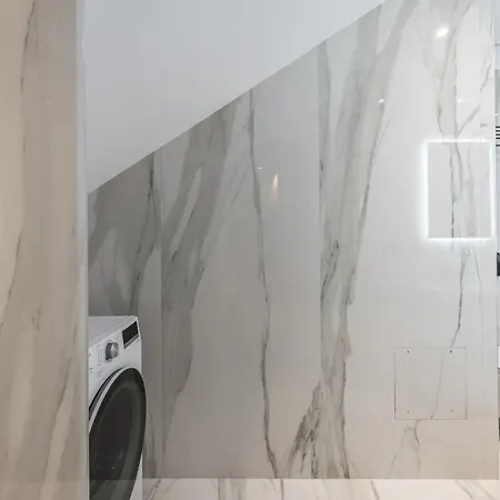 Piazza Luxury Apartment