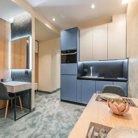 Piazza Luxury Apartment Tirana