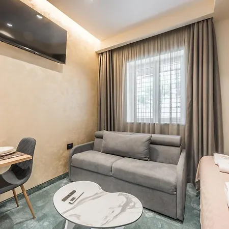Piazza Luxury
