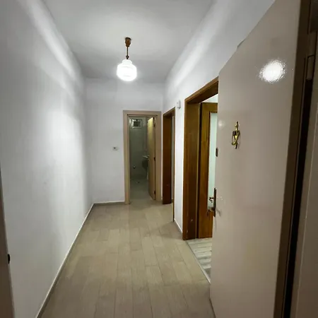 Piazza Luxury Tirana