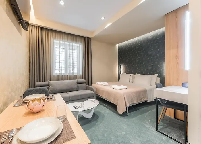 Piazza Luxury