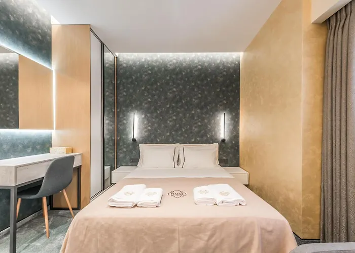 Piazza Luxury דירה *