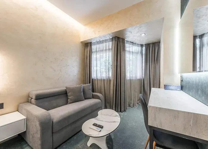 Piazza Luxury Daire Tiran