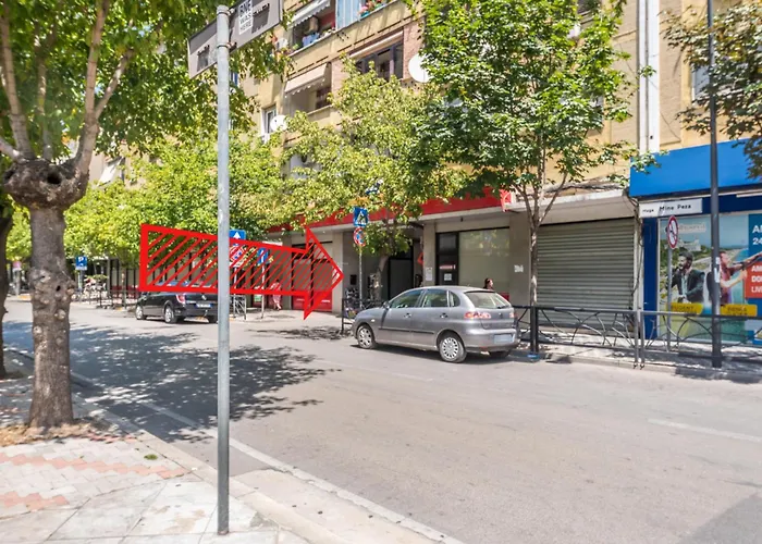 Piazza Luxury טיראנה